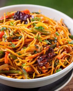 VEG NOODLES IN HOT GARLIC